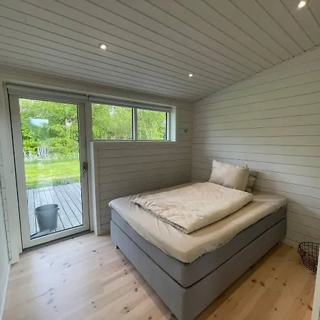 Feriehus Lovely Summerhouse