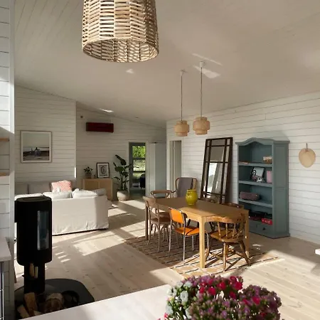 Lovely Summerhouse Vejby