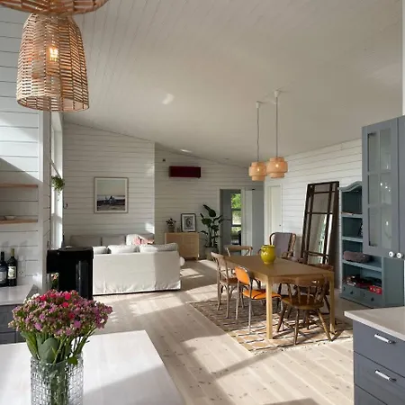 Lovely Summerhouse בית נופש *
